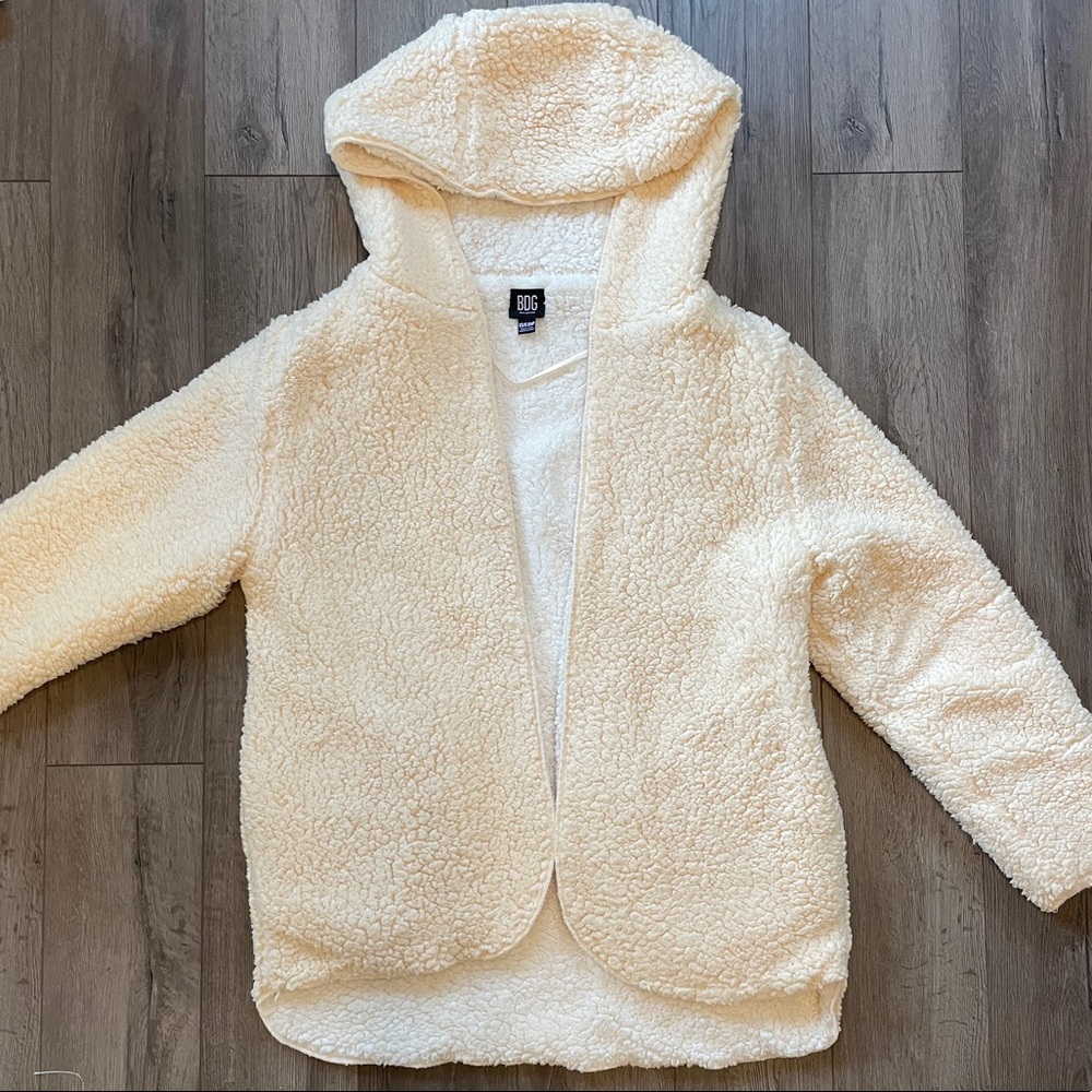 Bdg Fuzzy Jacket - image 2